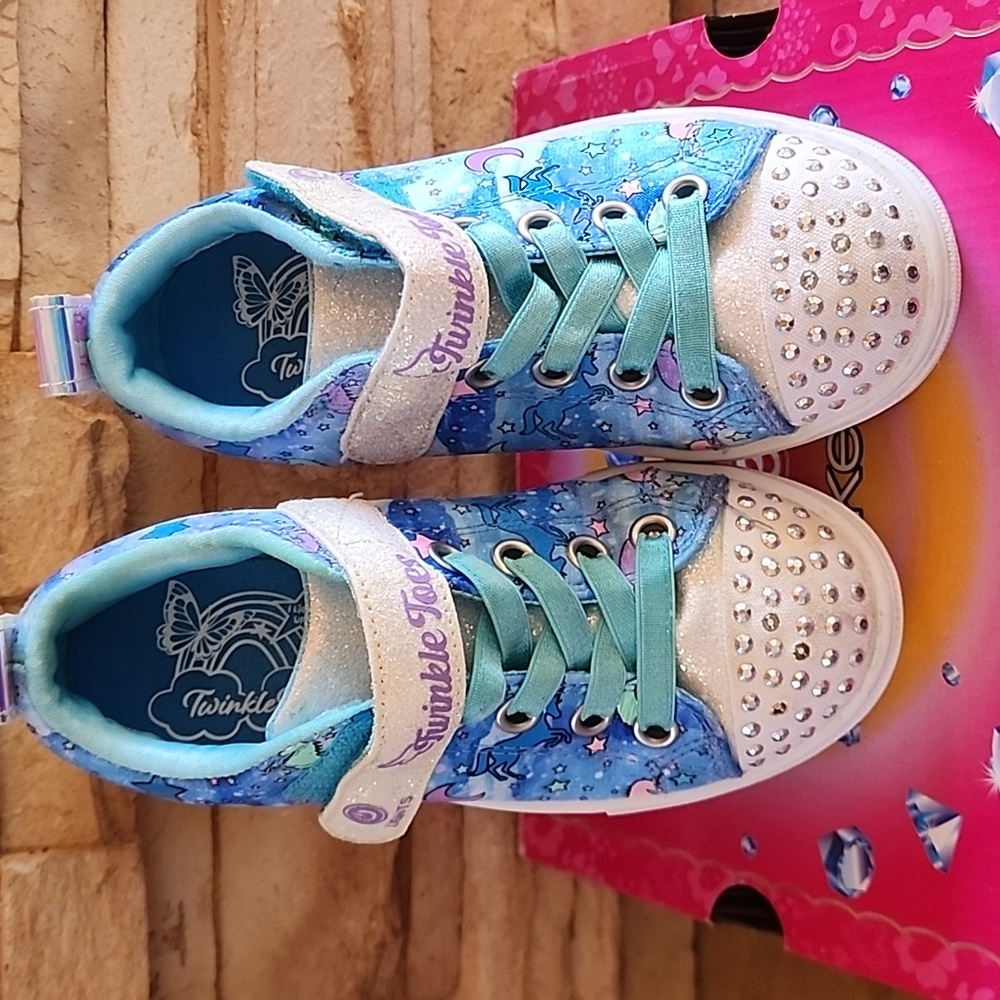 Kids' Girls Light Up Sketchers 10.5 - Picture 3 of 5